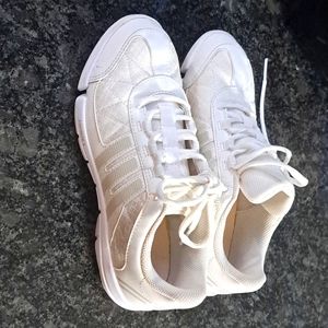 Cheer shoe